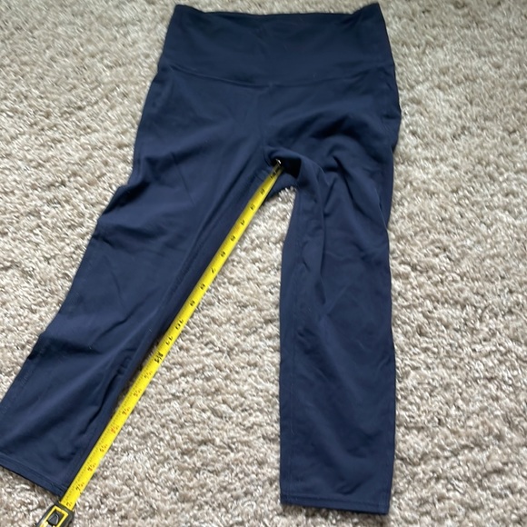 Athleta cropped leggings - navy - small - Picture 5 of 5